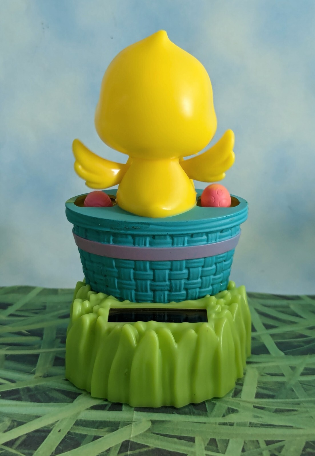 Solar Dancing Yellow Chick inside Easter Basket ~ 2016 ~ Dances in Sun ~ New! B