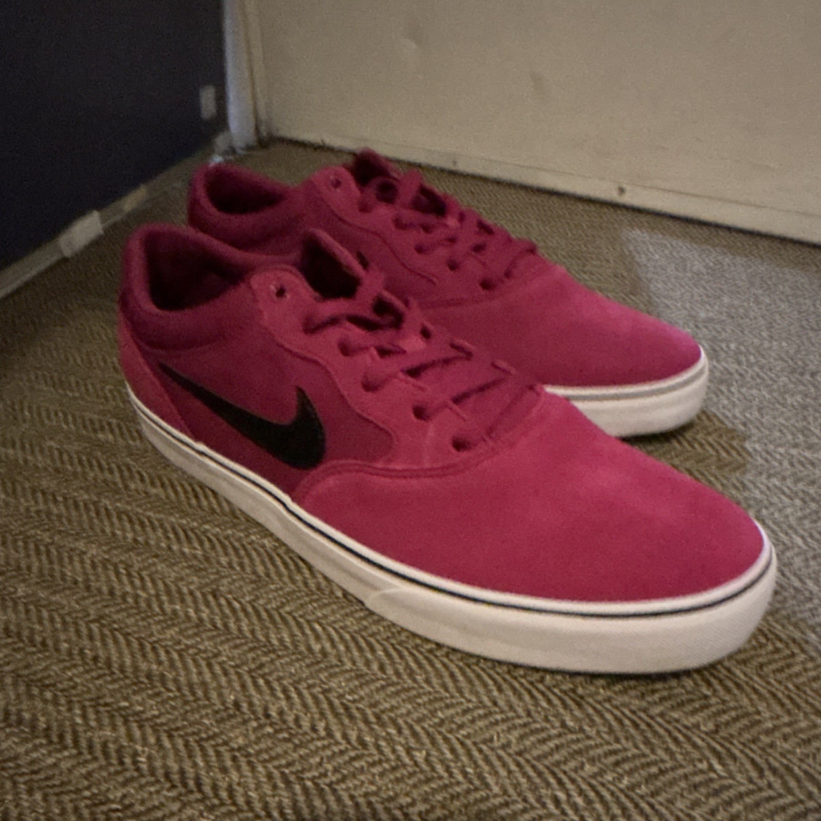 Nike SB Chron 2 Pink Skateboarding Shoes US Size 13 Medium Width Men's Athletic