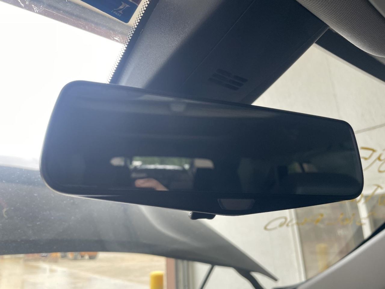 TRAVERSE 2018 Air Shutter 1090360