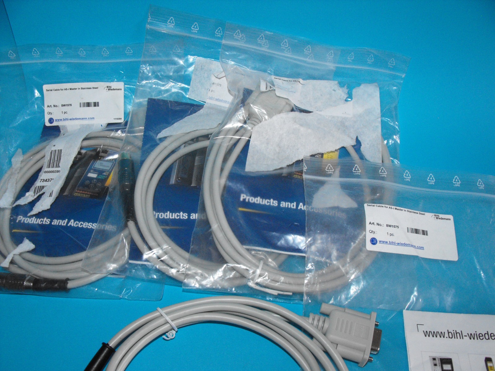 Bihl-Wiedemann BW1575.SERIAL CABLE,D-SUB DATA CABLE 9-PIN,MINI-DIN PLUG 6PIN.NEW
