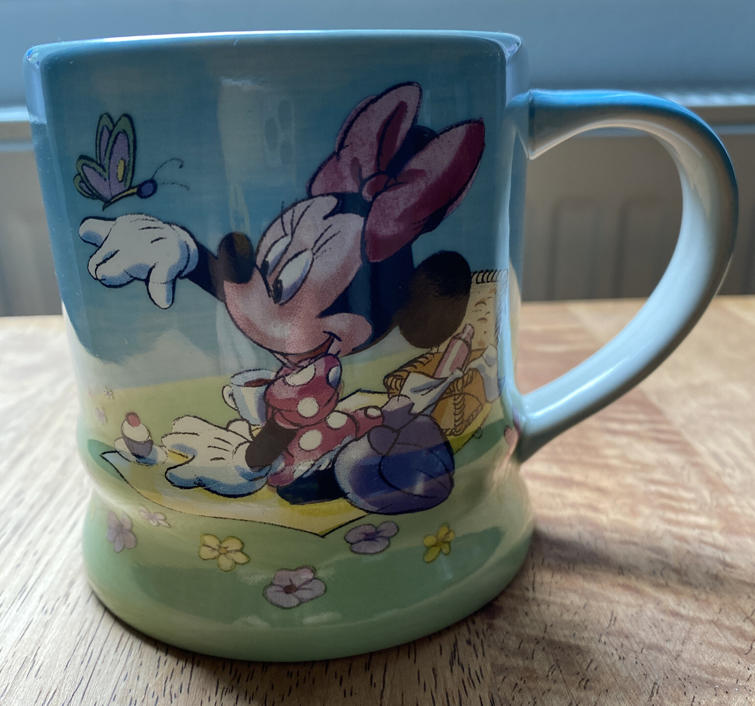 Disney Store Exclusive Mug Minnie Mouse Flowers Butterflies Pretty