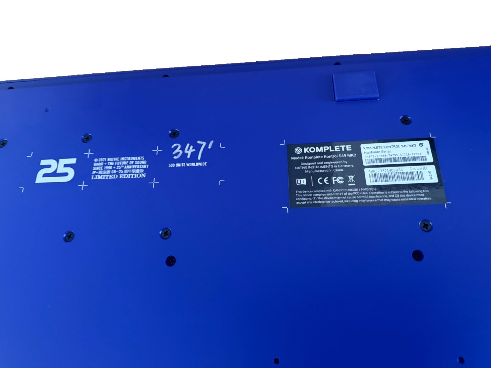 Native Instruments KOMPLETE KONTROL S49 Limited Edition Blue