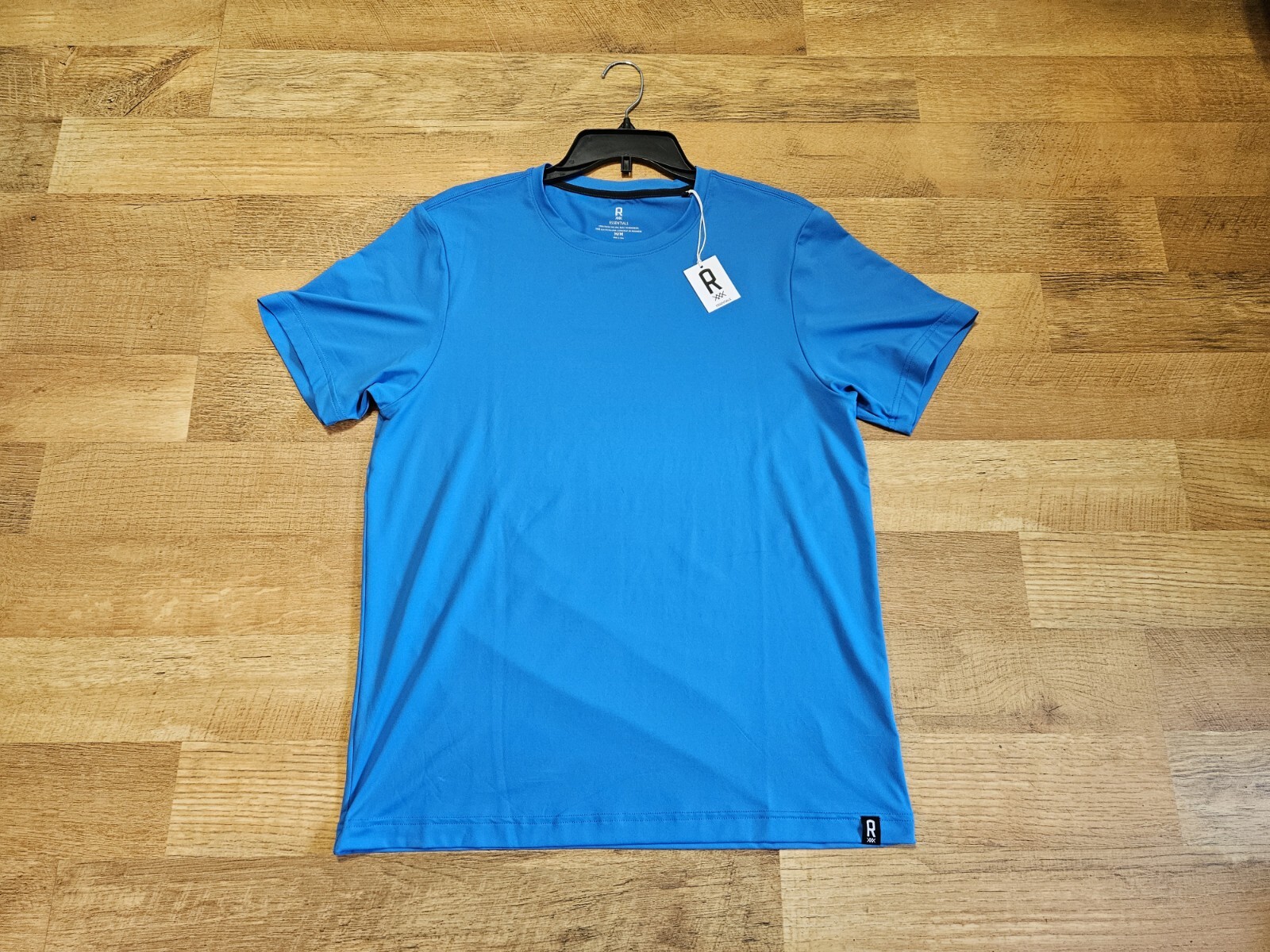RHONE ESSENTIALS TRAINING TEE light blue t-shirt BRAND NEW