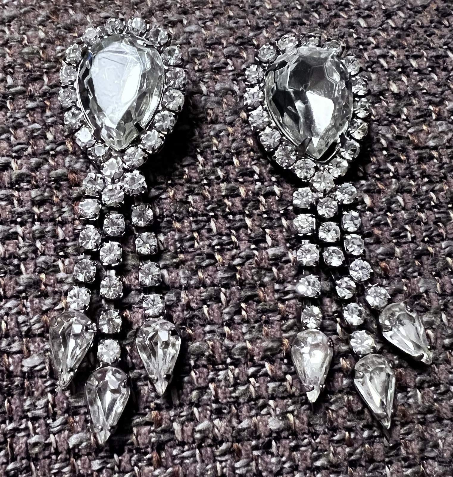 Clear Rhinestones Dangling Earrings Pierced Silver Tone Vtg Prong Set 3 Strands