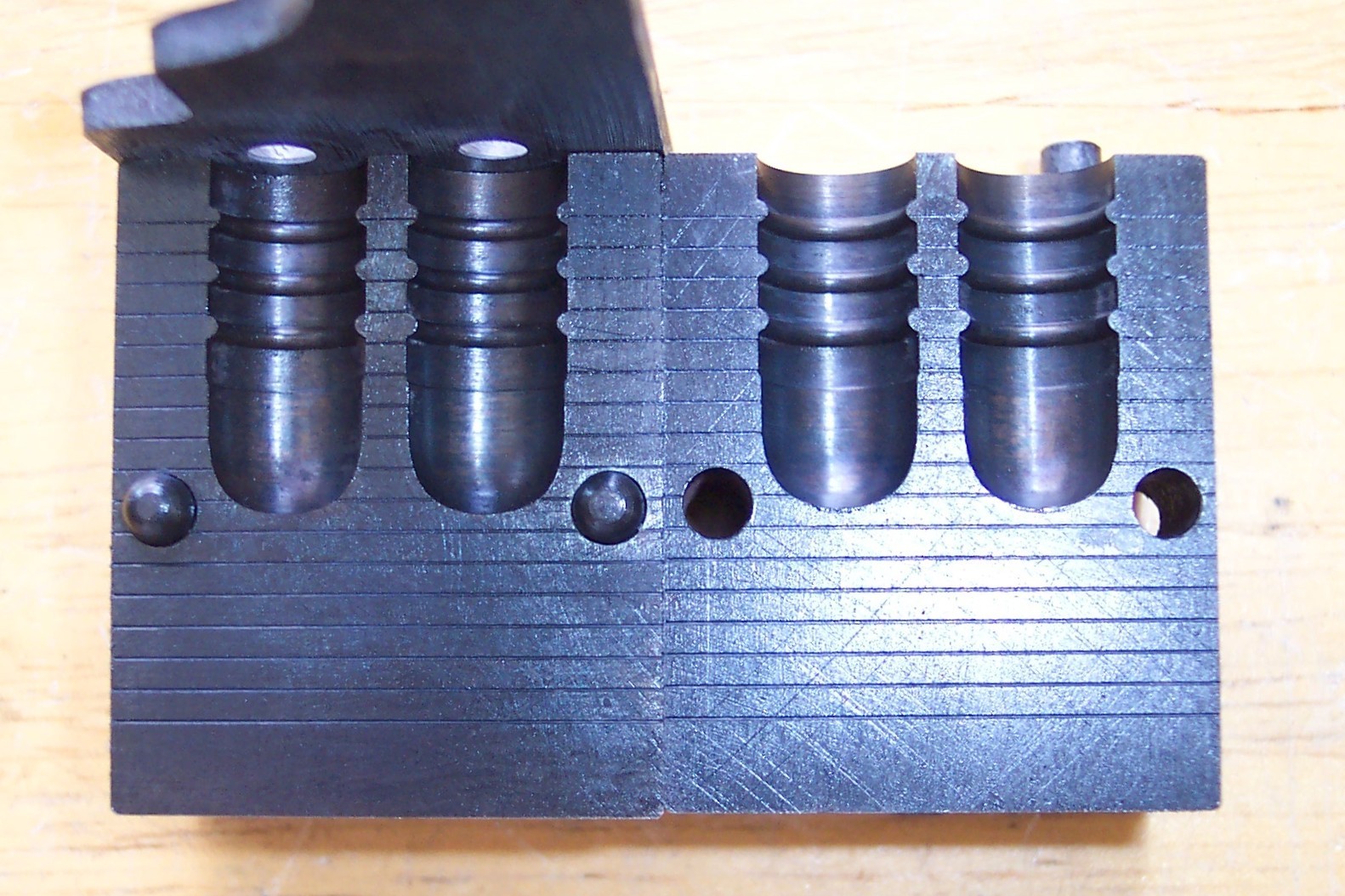 LYMAN/IDEAL 358430 .35 CALIBER 38/357 CAL 195 GRAIN MOLD
