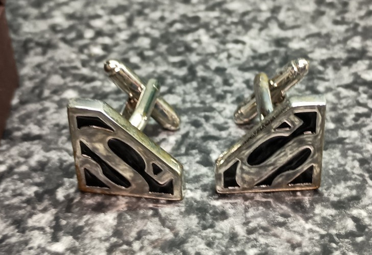 Zealmer Superman Logo Silvertone Cufflinks Boxed