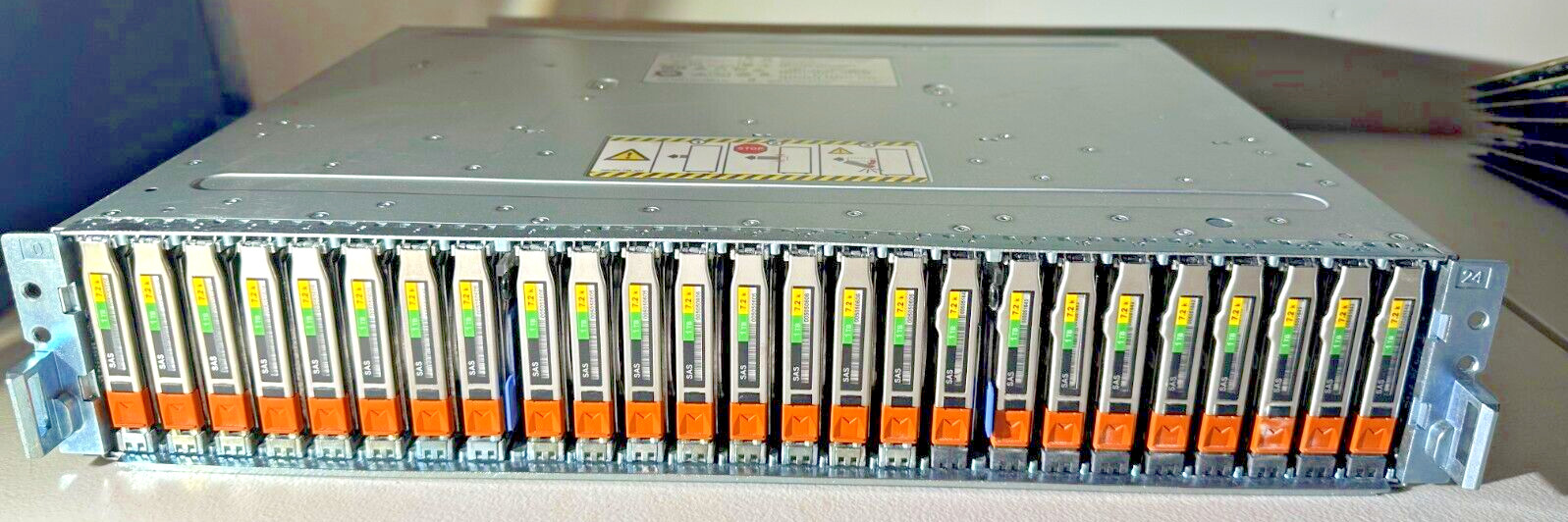 EMC VNX VNX6GSDAE25 DAE 2U 25x 1TB 7.2K 2.5 005050550 VNX5200 VNX5300 VNX5400