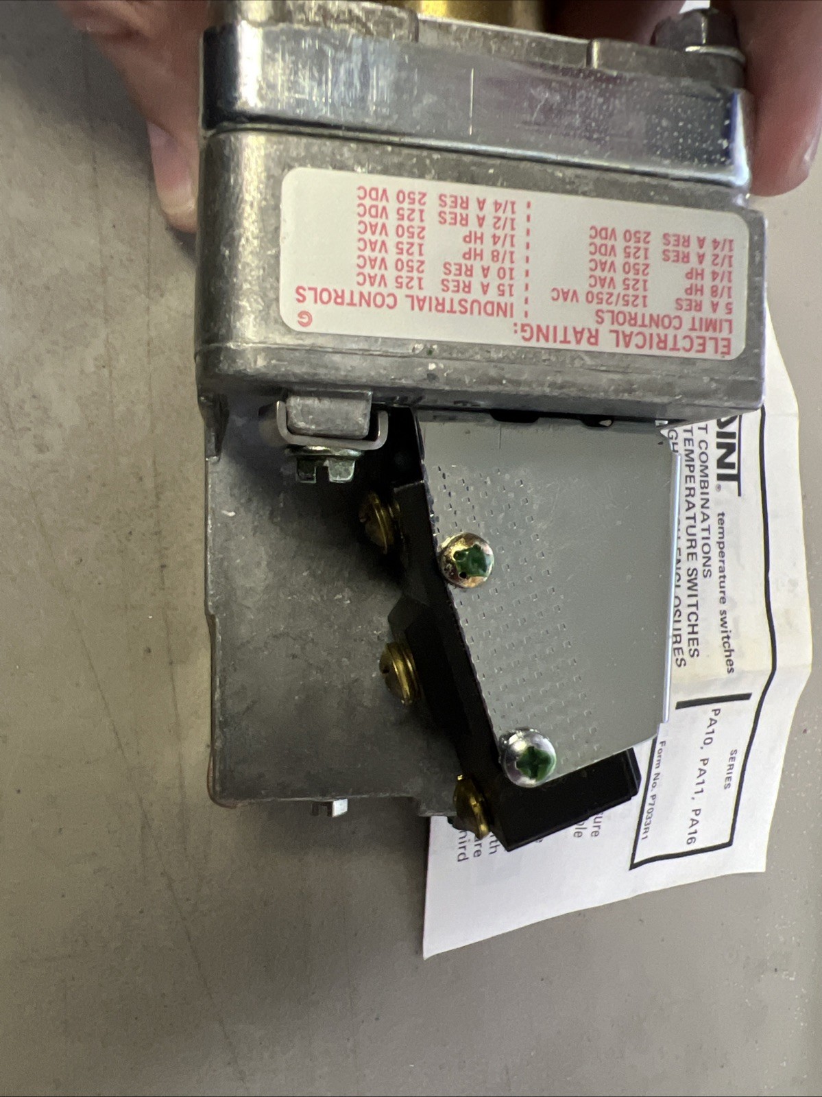 Asco PZ19B379 Tri-Point Pressure Switch