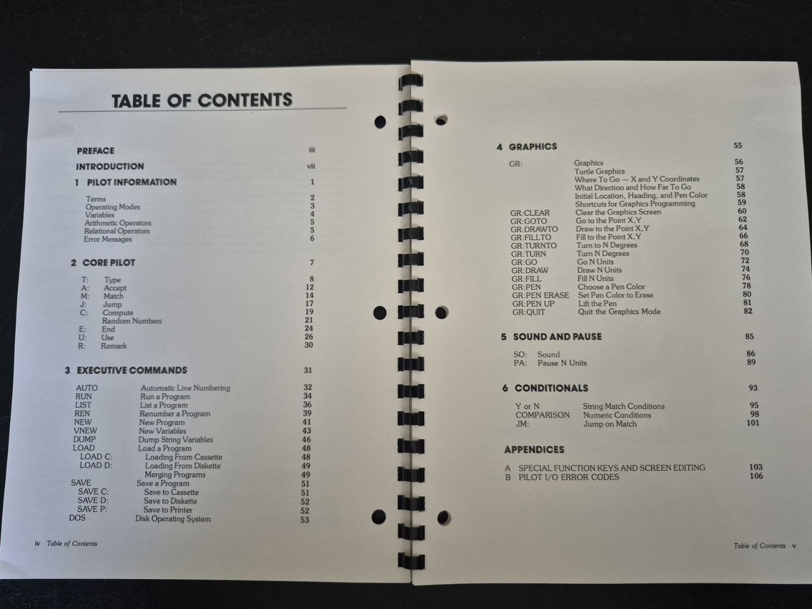 Vintage 1981 Atari 400/800 Student Pilot Reference Guide