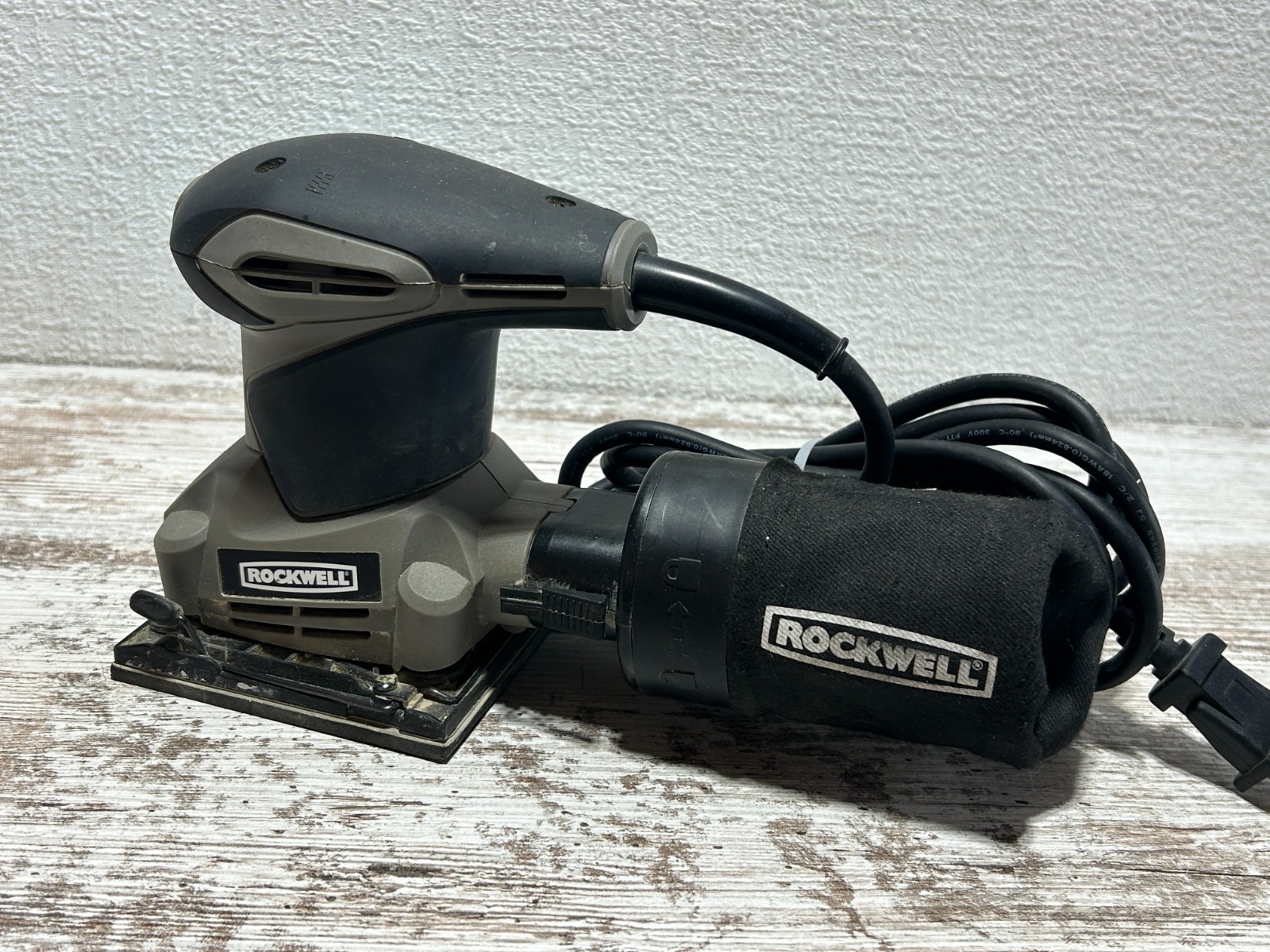 Rockwell RK4115 1/4 Sheet Palm / Corded Electric Finishing Sander
