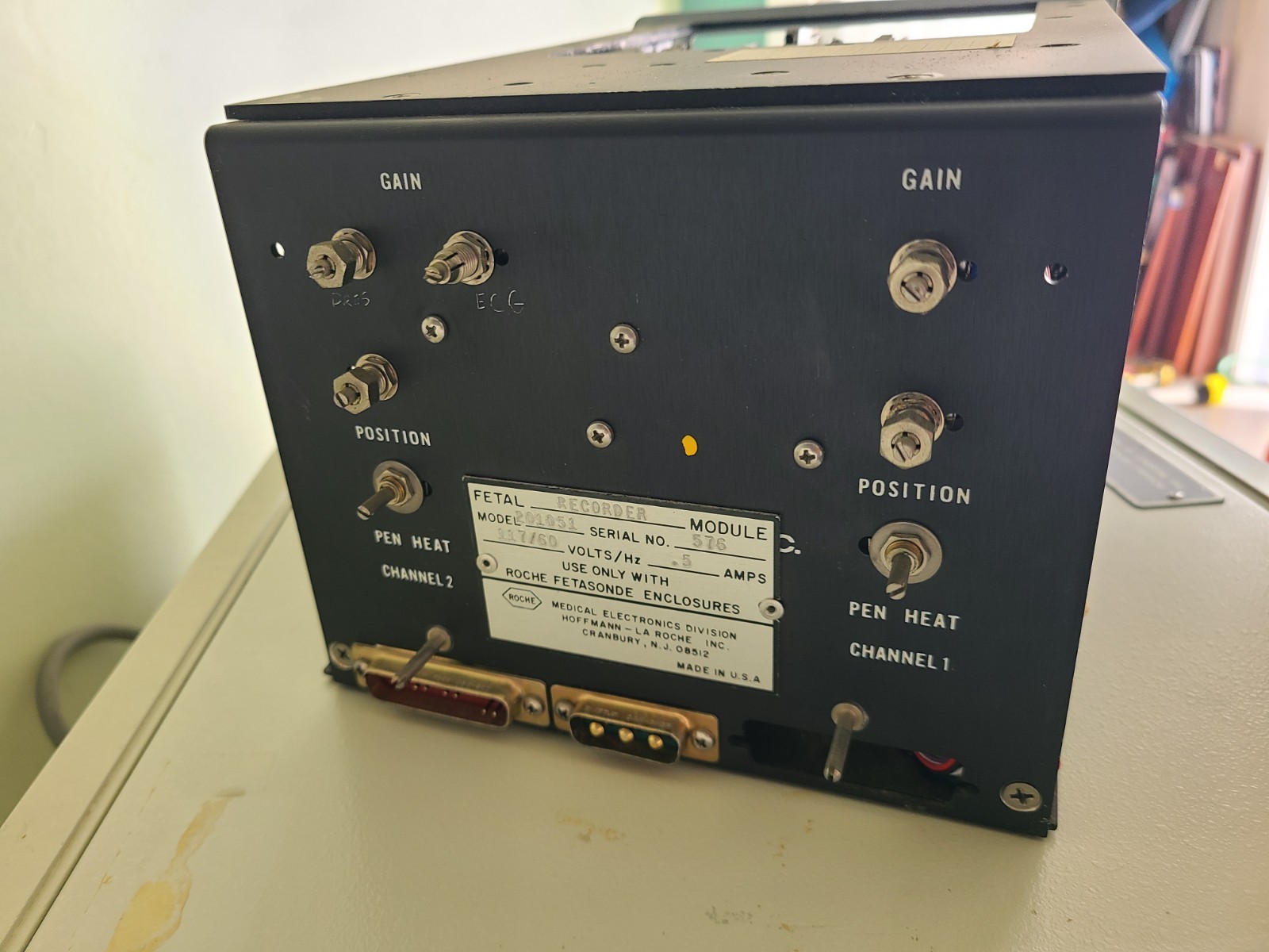 Vintage Model 2106 FETASONDE unit ROCHE, Powers Up, AS IS UNTESTED