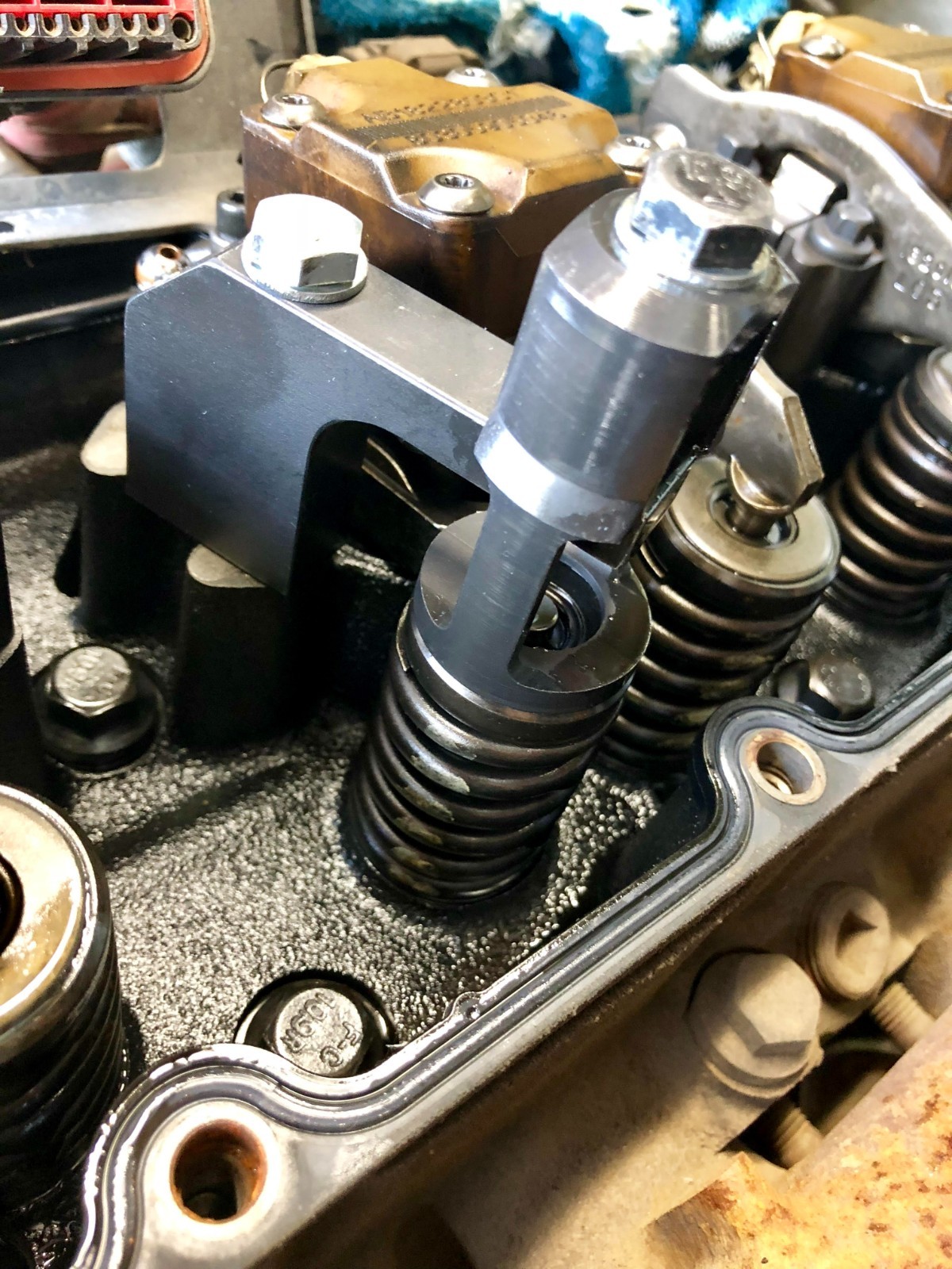 7.3L Powerstroke/Navistar T444E Valve Spring Compressor Tool USA