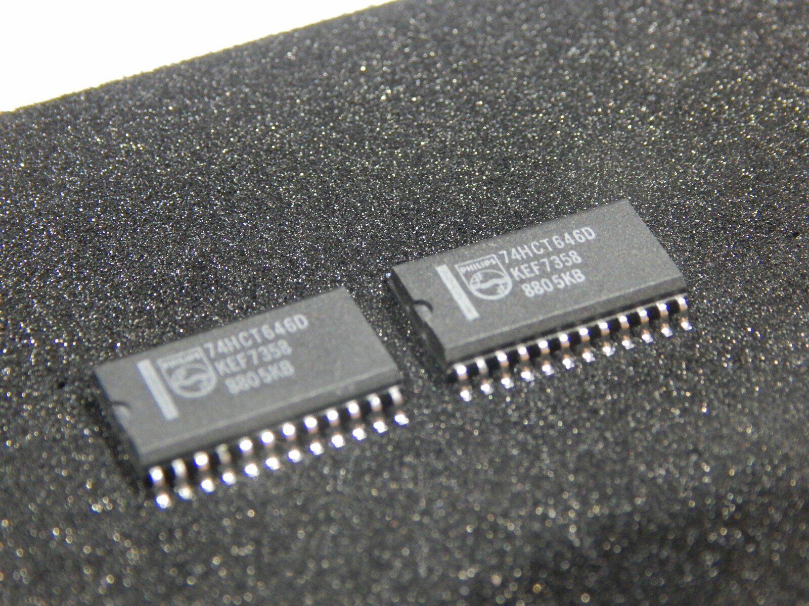 PHILIPS 74HCT646D IC BUS TRANSCEIVER 8BIT 24SOIC - LOT OF 2 IC'S - FAST SHIP