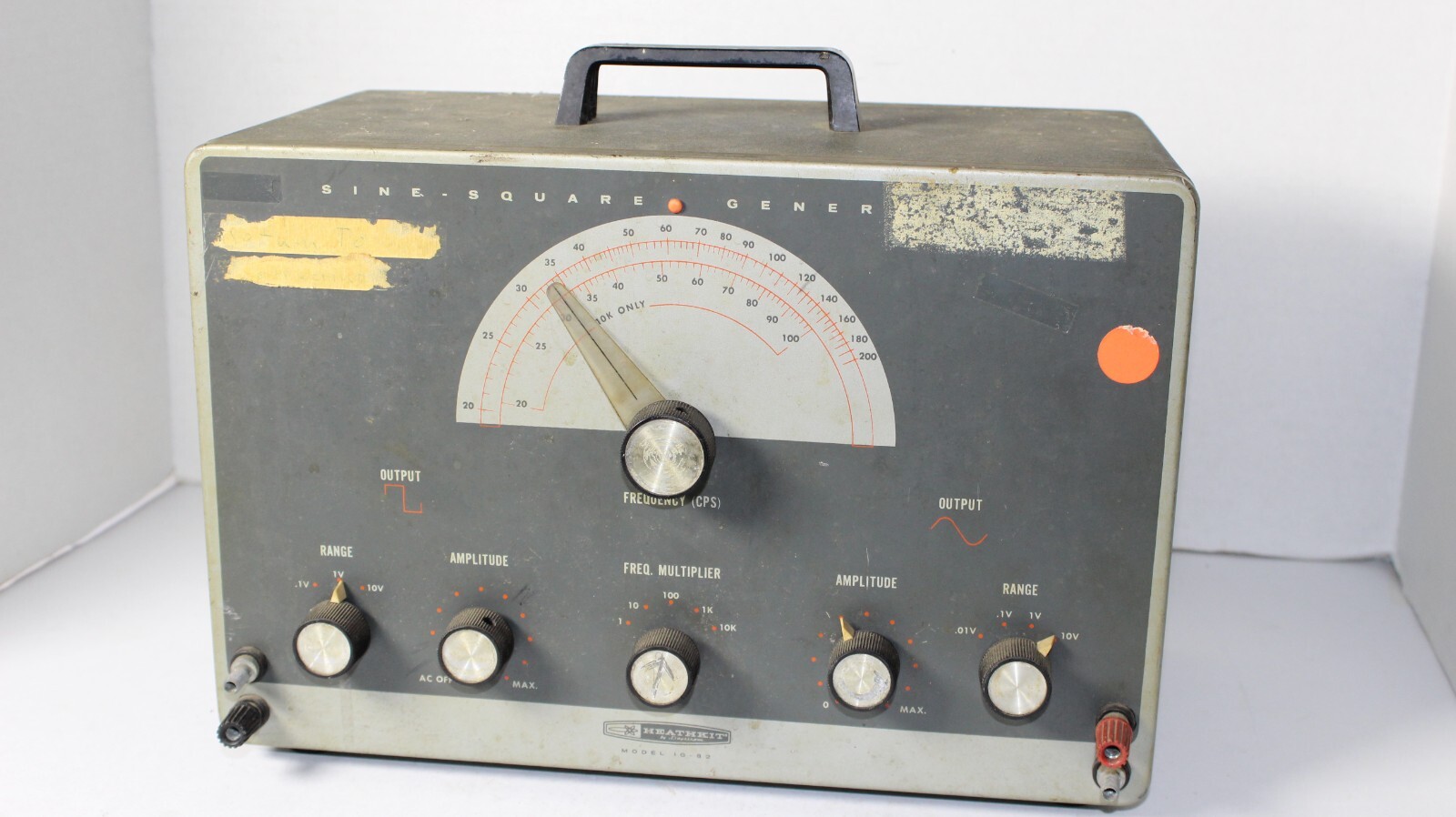 HEATHKIT IG-82 SINE SQUARE WAVE GENERATOR