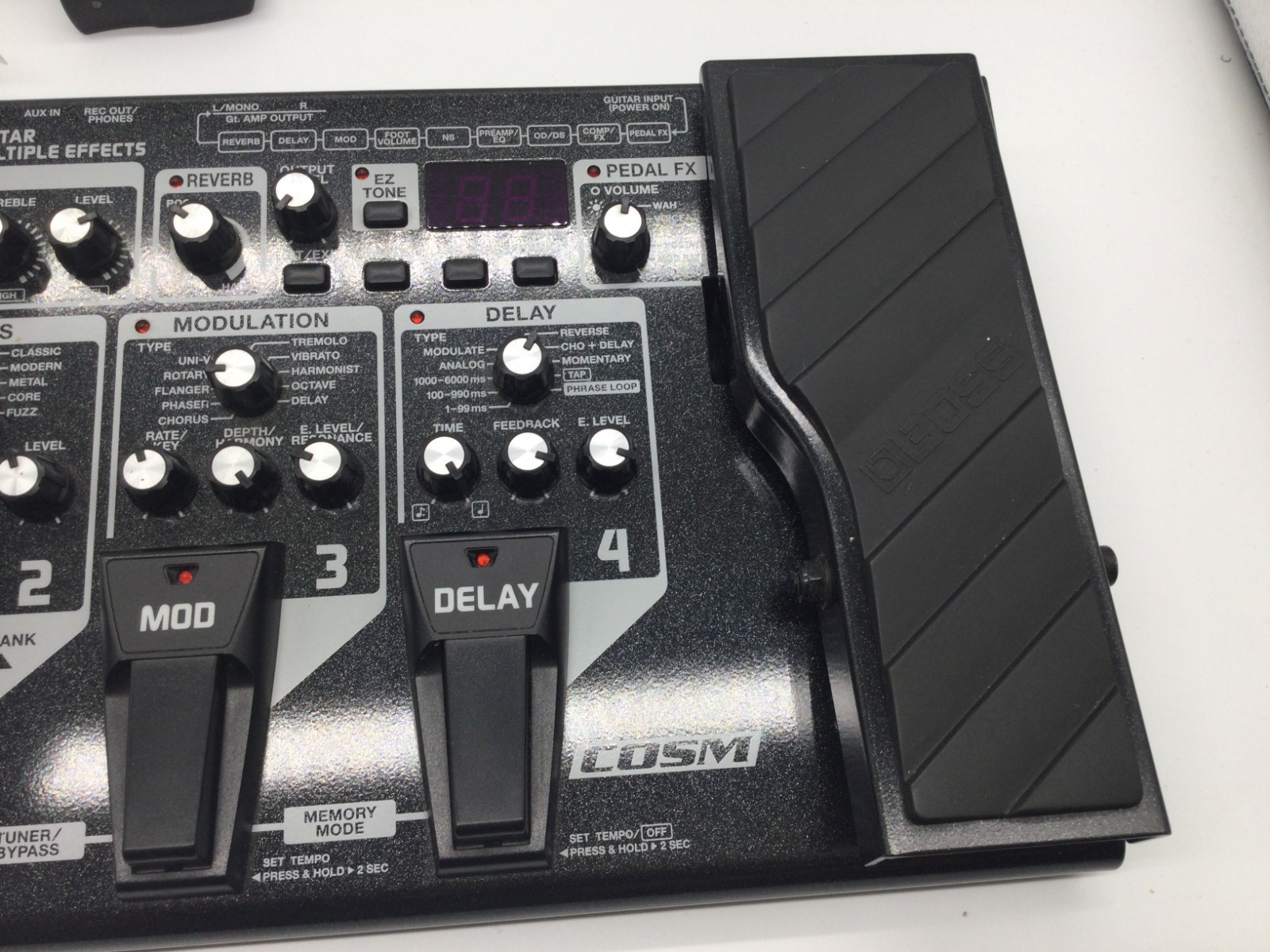 BOSS ME-70 Guitar Multi Effects Pedal Multi-Effects Tested walking