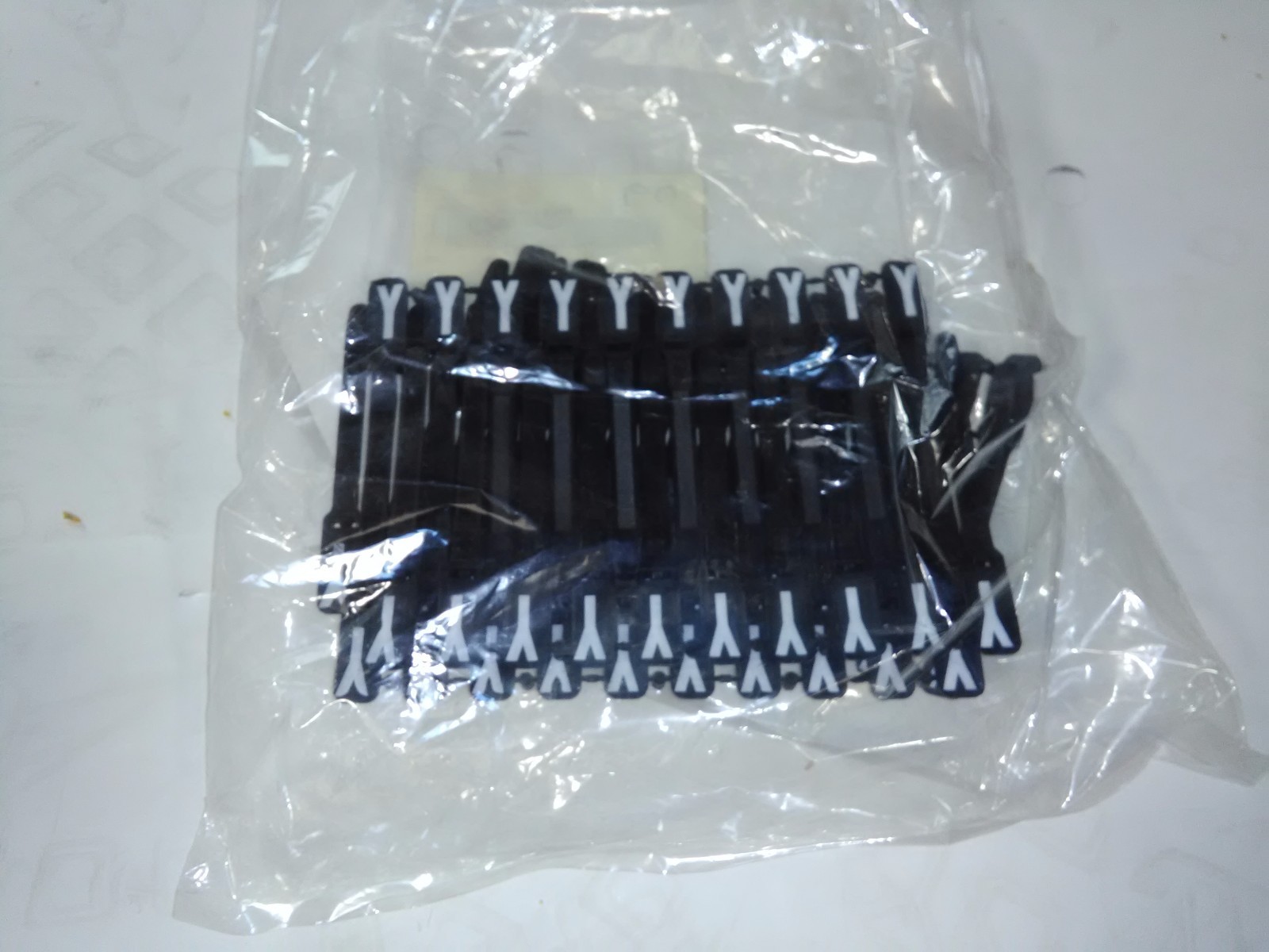 Budco Tie Wrap Marker Y 3"BLK-W/TAG 100 per pack