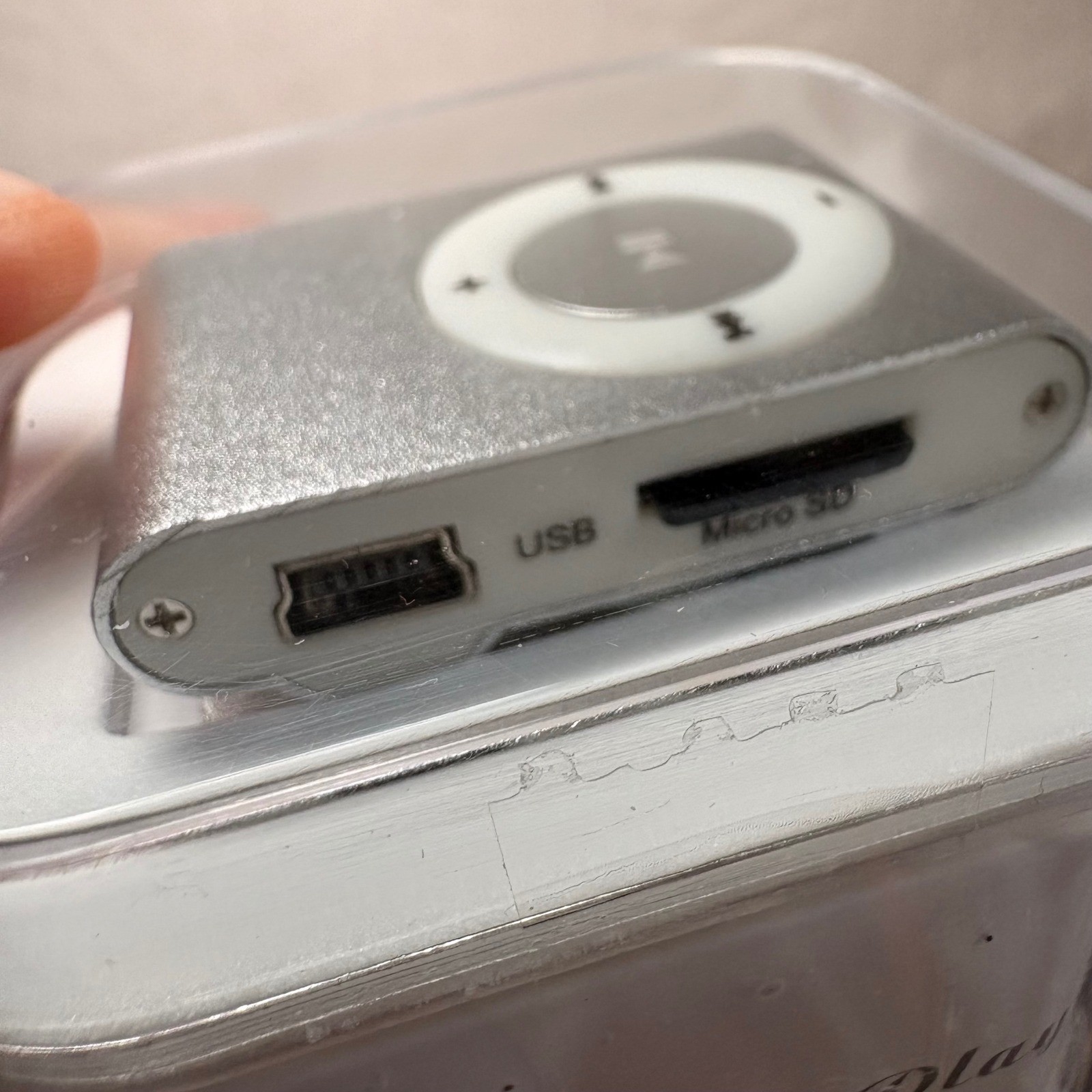 MP3 Multimedia Player with Micro SD