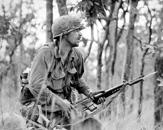 Battle of the Ia Drang Valley 8x10 Vietnam War "We Were Soldiers" Photo 848