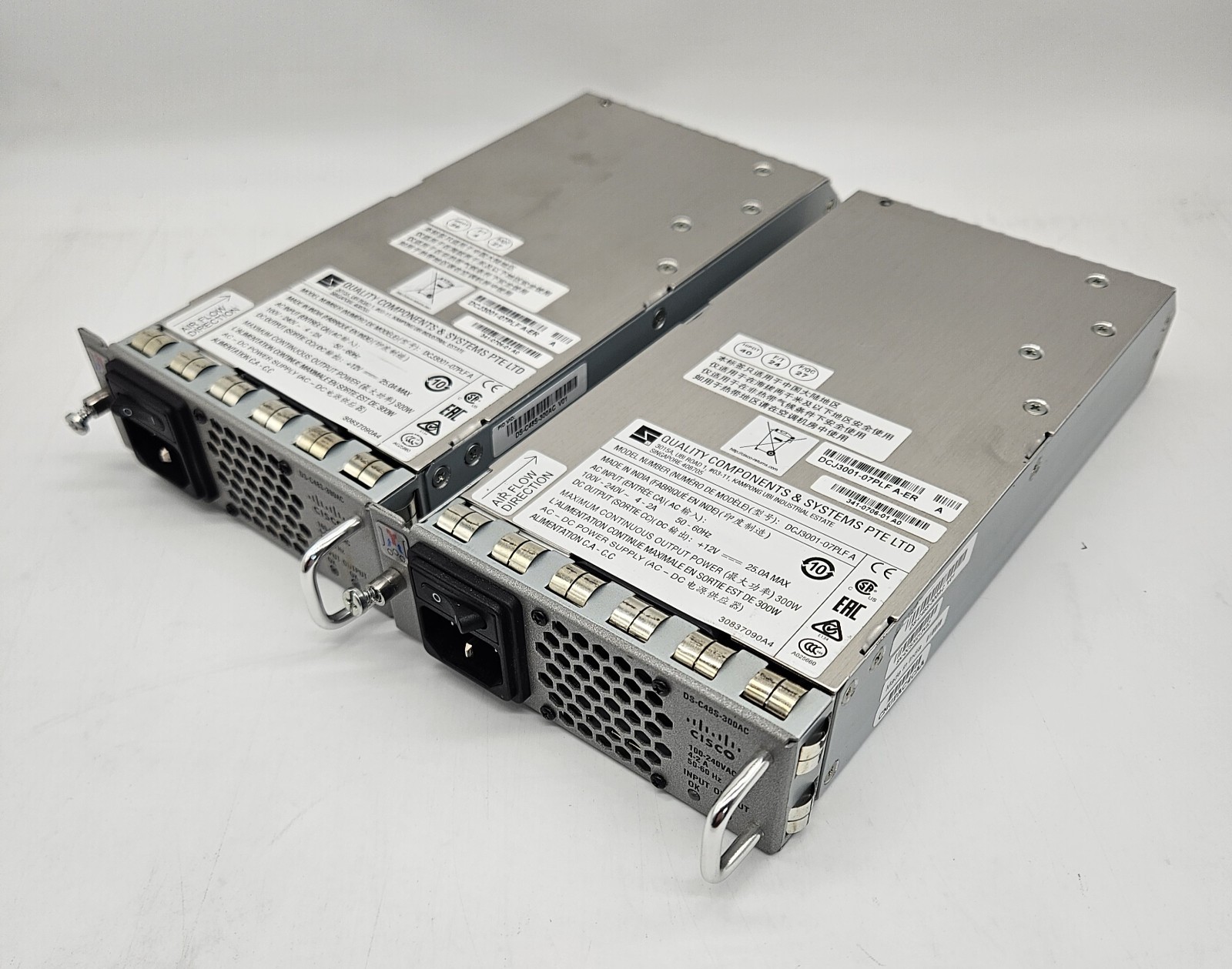 LOT OF 2 Cisco 300w Power Supply for MDS Switch DS-C48S-300AC