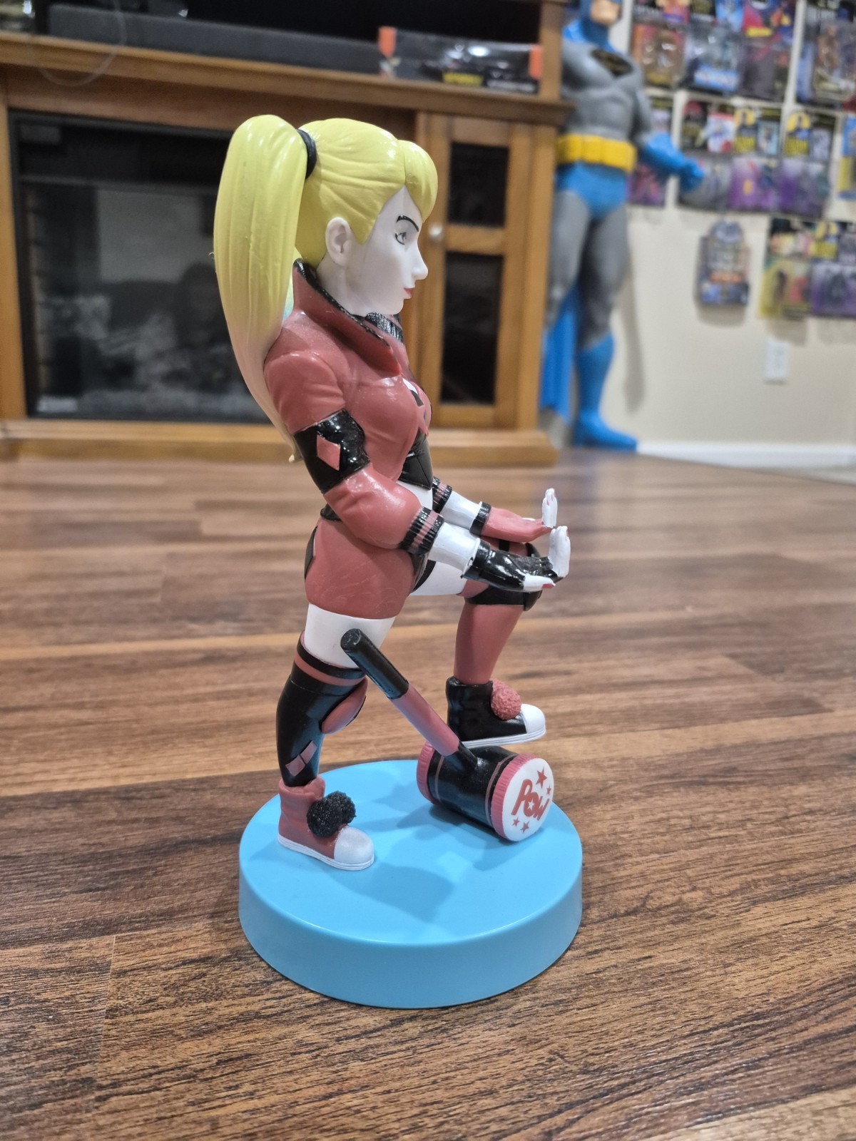 Cable Guys Harley Quinn Statue Phone & Controller Holder DC
