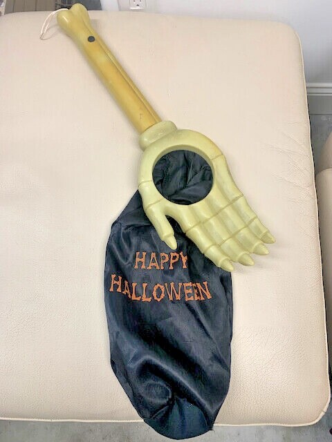 Gemmy Talking Trick or Treat Skeleton Hand Halloween Candy Treats Bag Sack