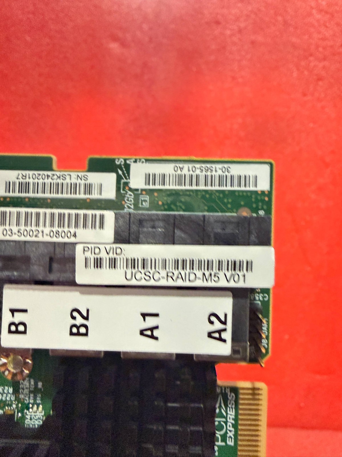 UCSC-RAID-M5 CISCO 12Gb/s MODULAR PCIE SAS RAID CONTROLLER w/ Battery + Cable