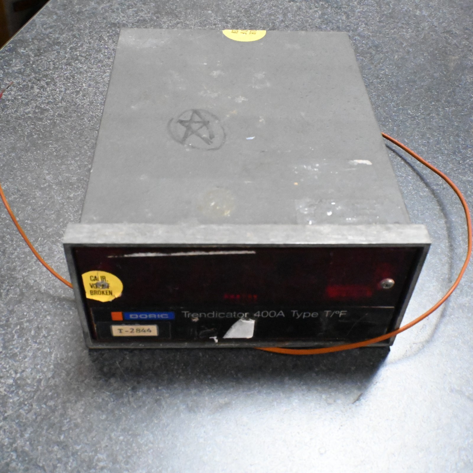 Doric Trendicator 400A Temperature Indicator FREE SHIPPING