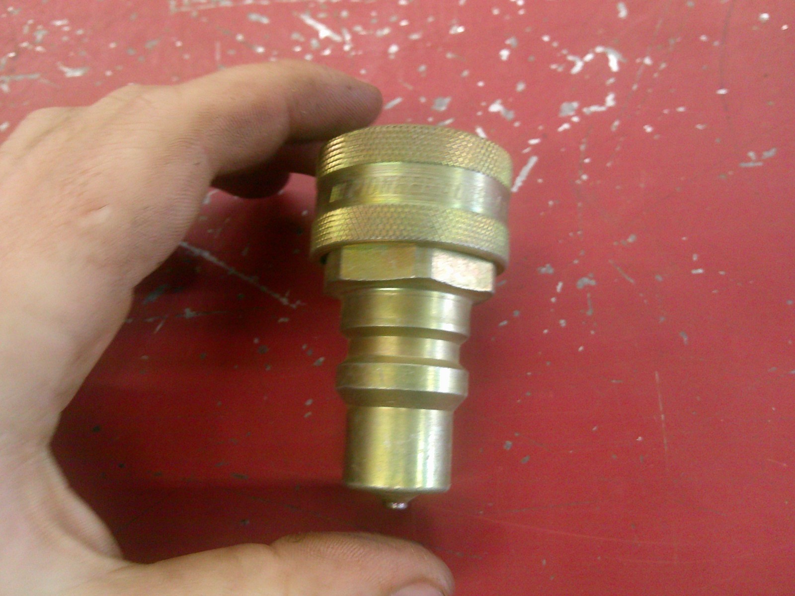 Pioneer 4068-4 Hydraulic John Deere Male to JI Case Female Coupling 22JS2348 BH4