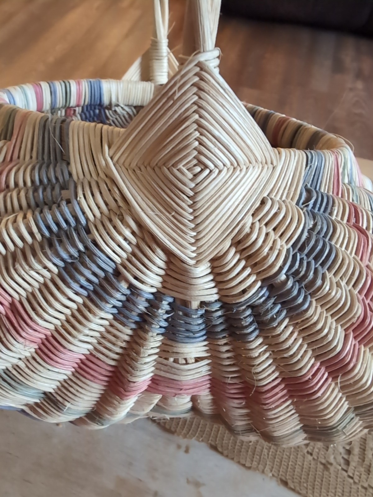 10.5" Wicker Buttocks Basket, Stripes w/ Handle