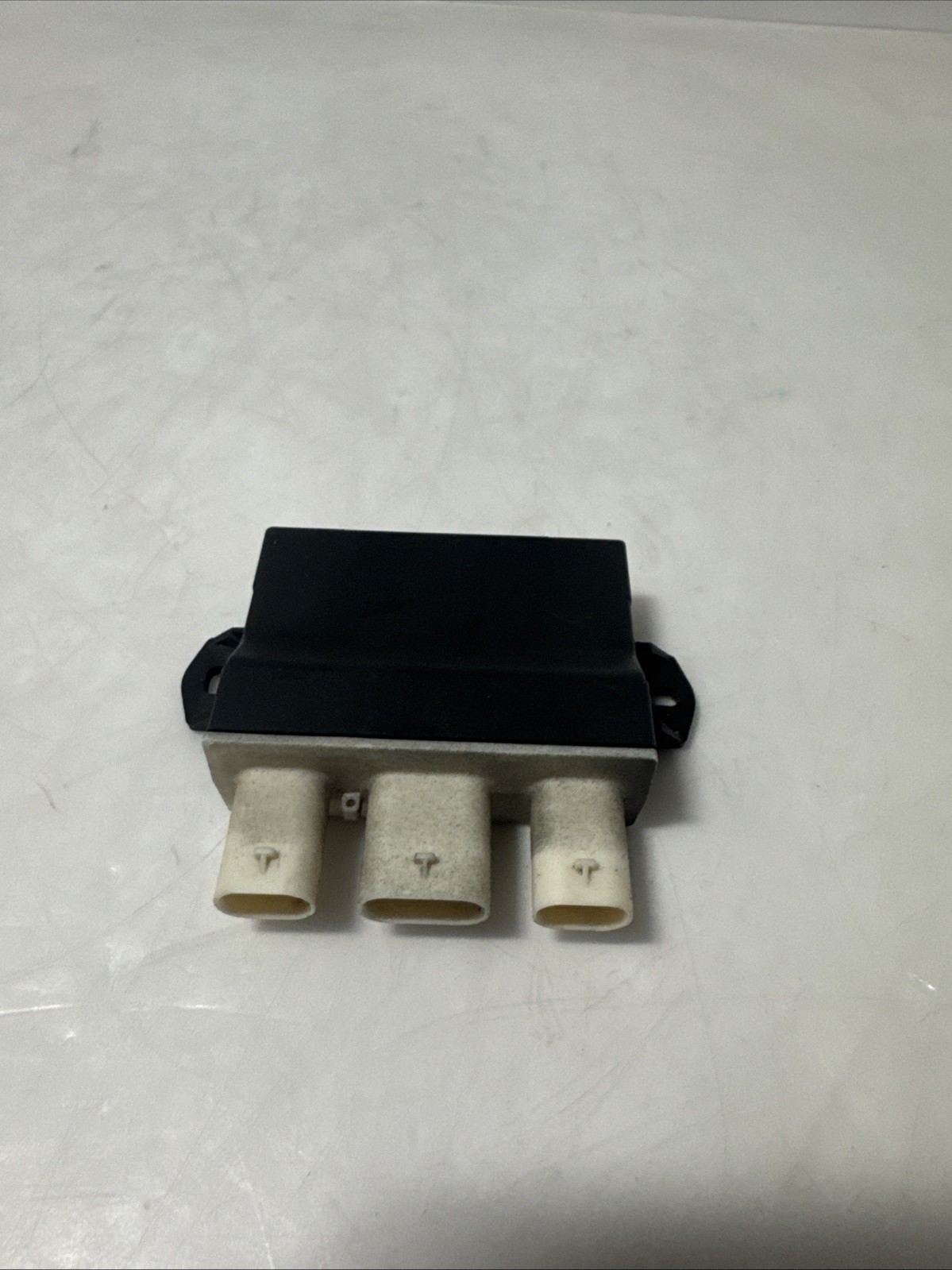 Mercedes-Benz Rear Trunk Switching Sensor Module A2229051005