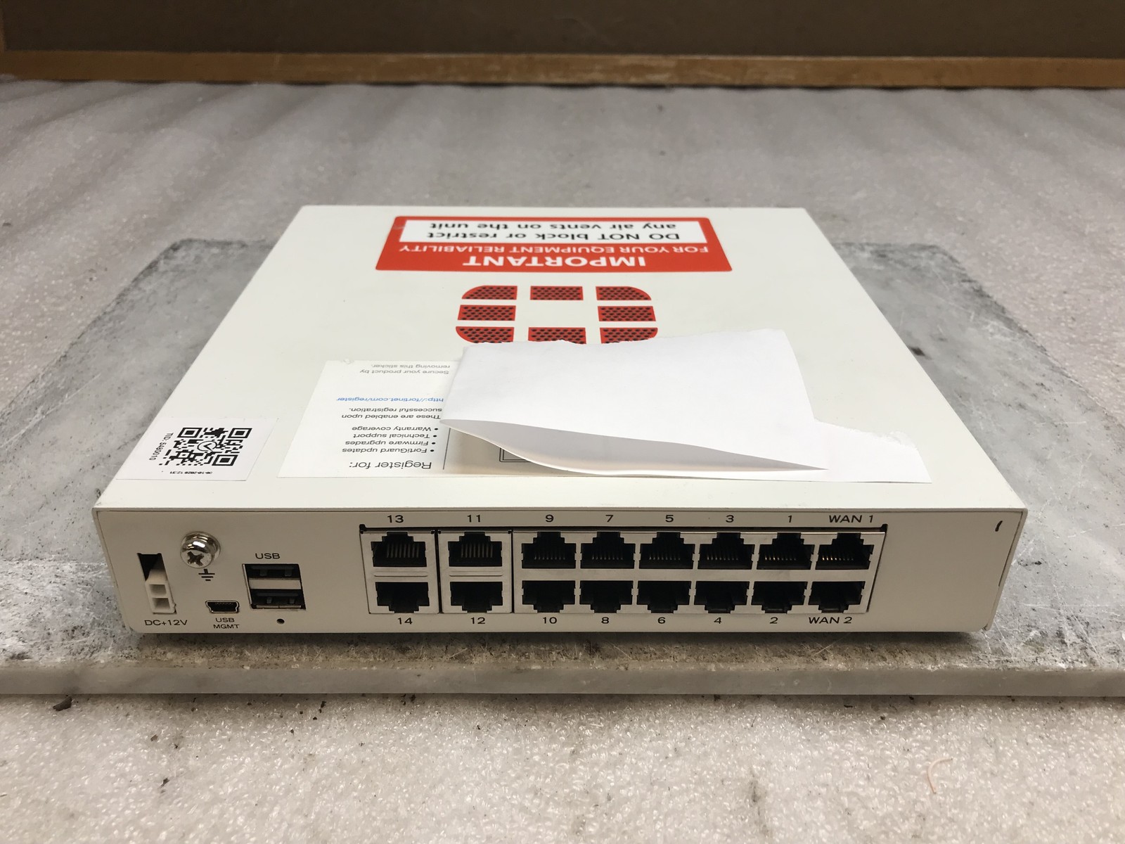 Fortinet FortiGate Network Security Appliance FG-90D WAN 1 WAN 2
