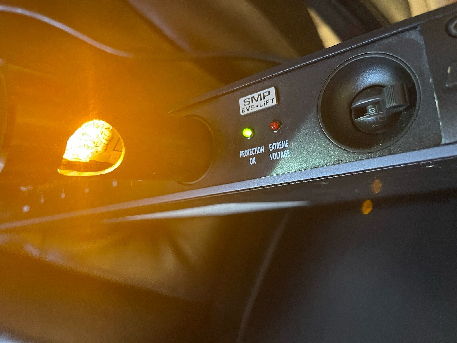 Furman PL-PRO C Power Conditioner w/ Voltmeter. Tested It.