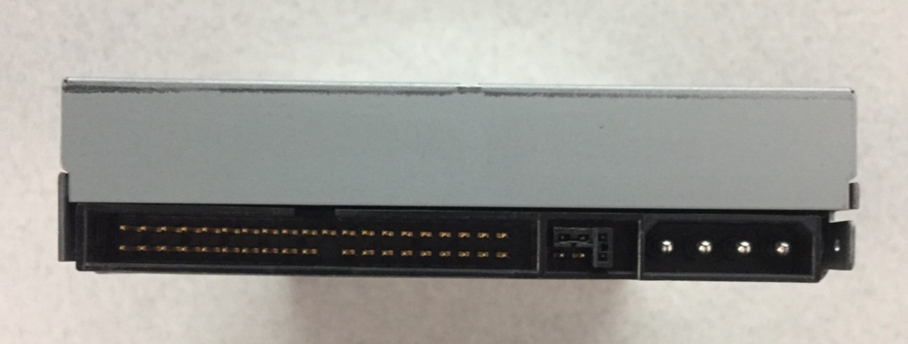 Iomega ZIP Drive 100 Charcoal Bezel - Model Z100ATAPI Internal IDE