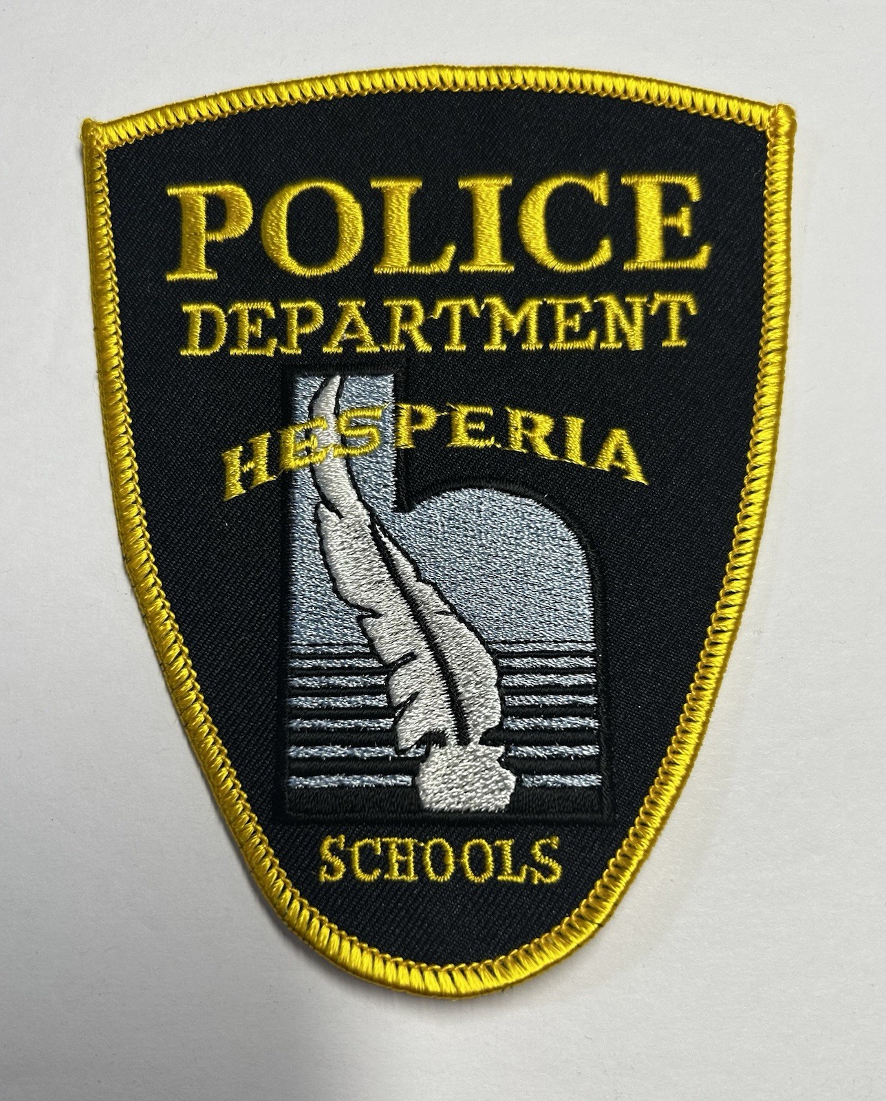 VINTAGE CA CALIFORNIA HESPERIA SCHOOL POLICE PATCH SAN BERNARDINO COUNTY #PD47
