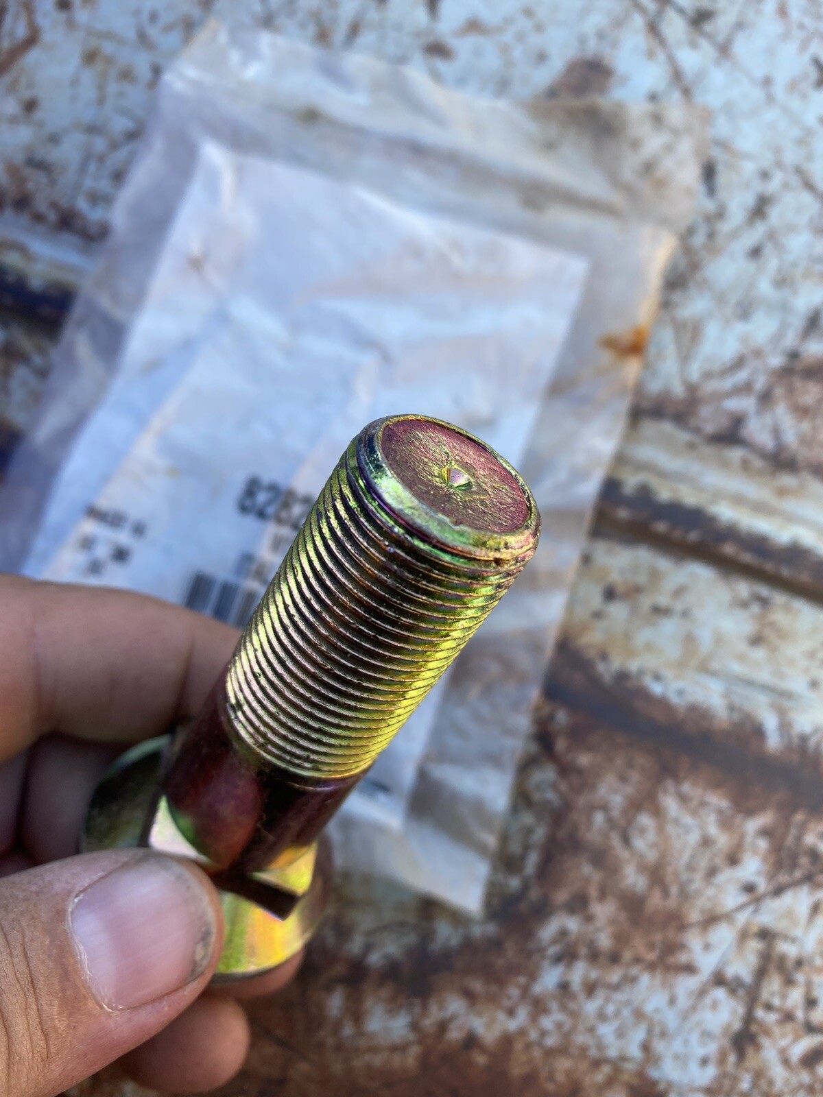 (MC6) 8282270 Vite Bolt Case New Holland