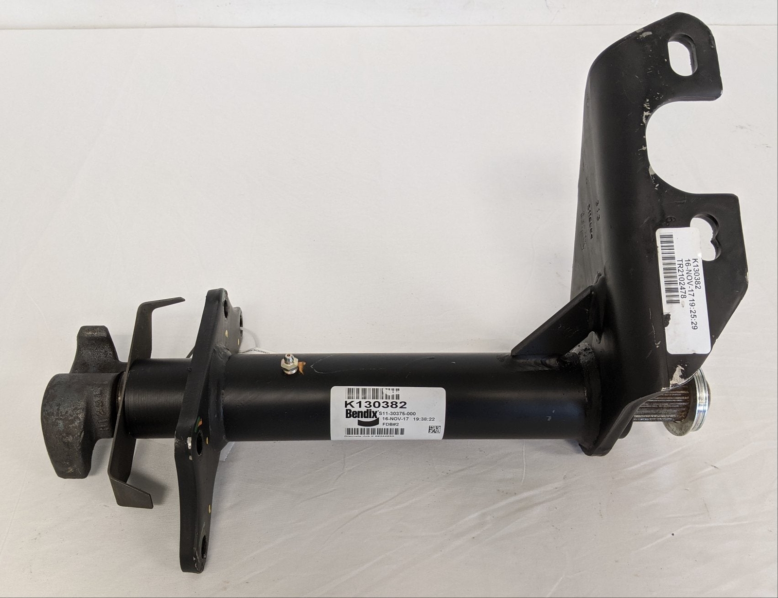*New Take Off* Bendix Brake Camshaft P/N K117660 & Housing P/N K122864