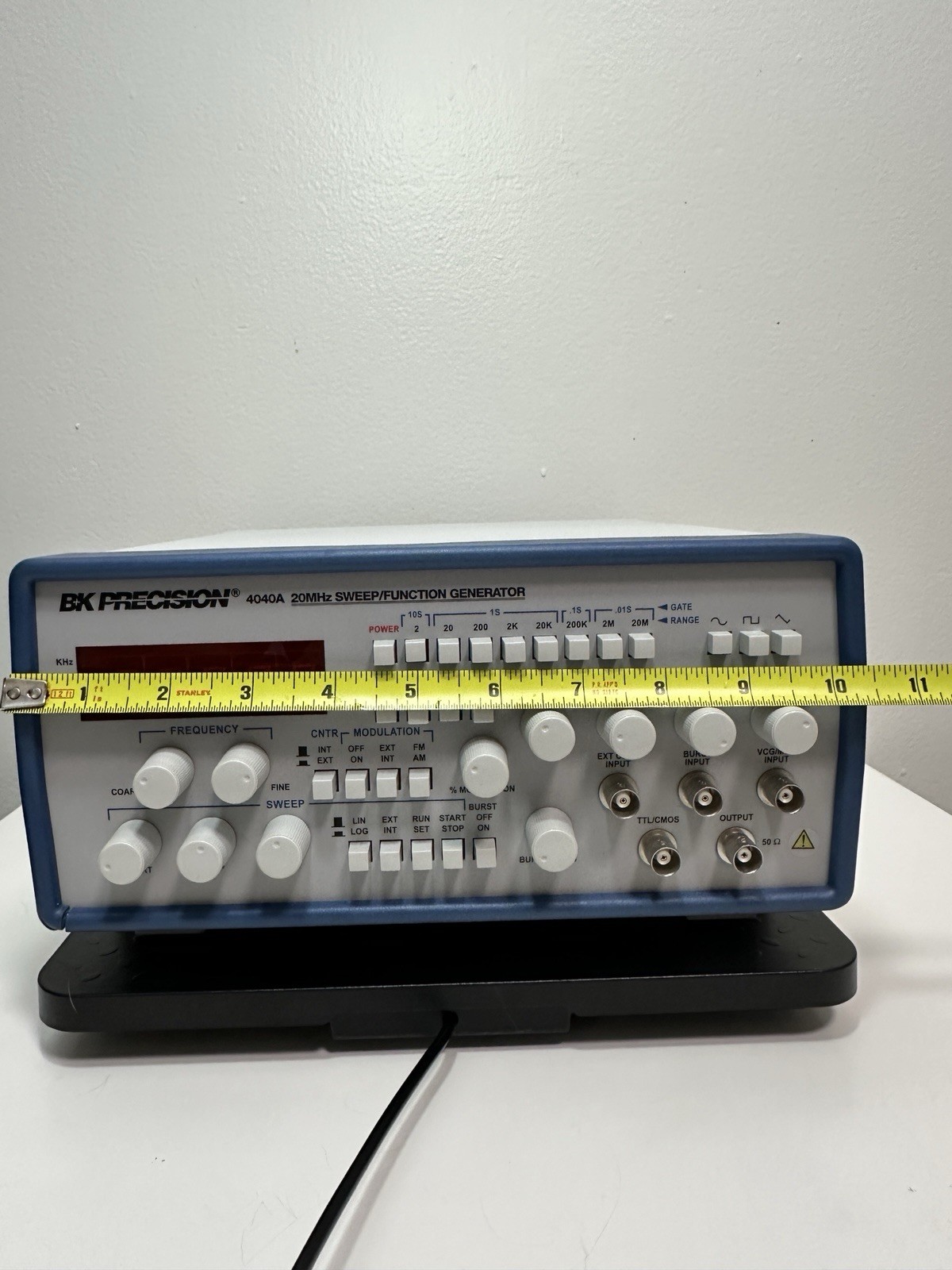 Bk Precision 4040A 20 MHz Sweep Function Generator / 30 Day Warranty