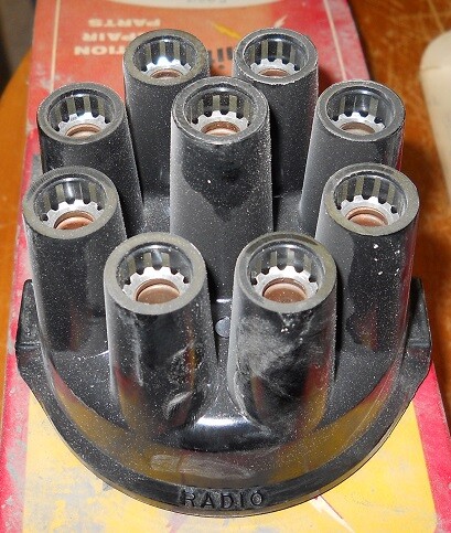 NOS 1949 Pontiac Straight 8 Delco Remy Radio Suppression Distributor Cap D303