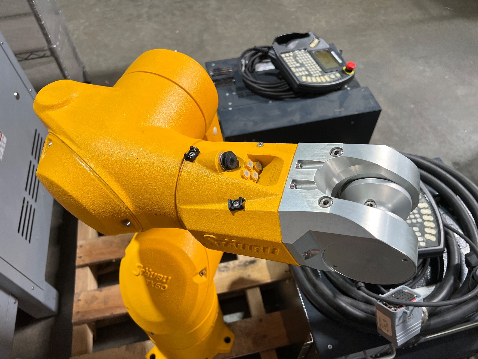 Staubli TX60 6-Axis Robot with CS8C Controller SP1 D21142102 Pendant & Cables