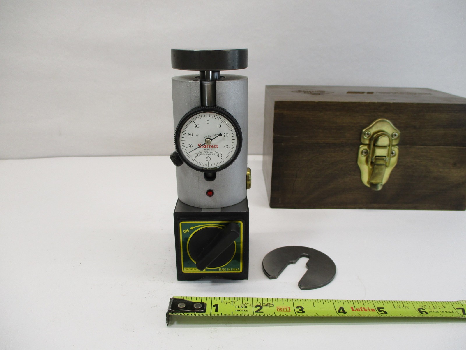 STARRETT Dial Indicator Fixture on Magnetic Base # 81-241 w/ Light by Harroun LN