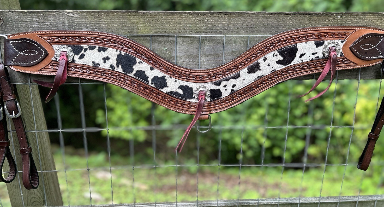 Two Tone Leather Hair On Tripping Collar  Western Breast Collar Horse Size Tack