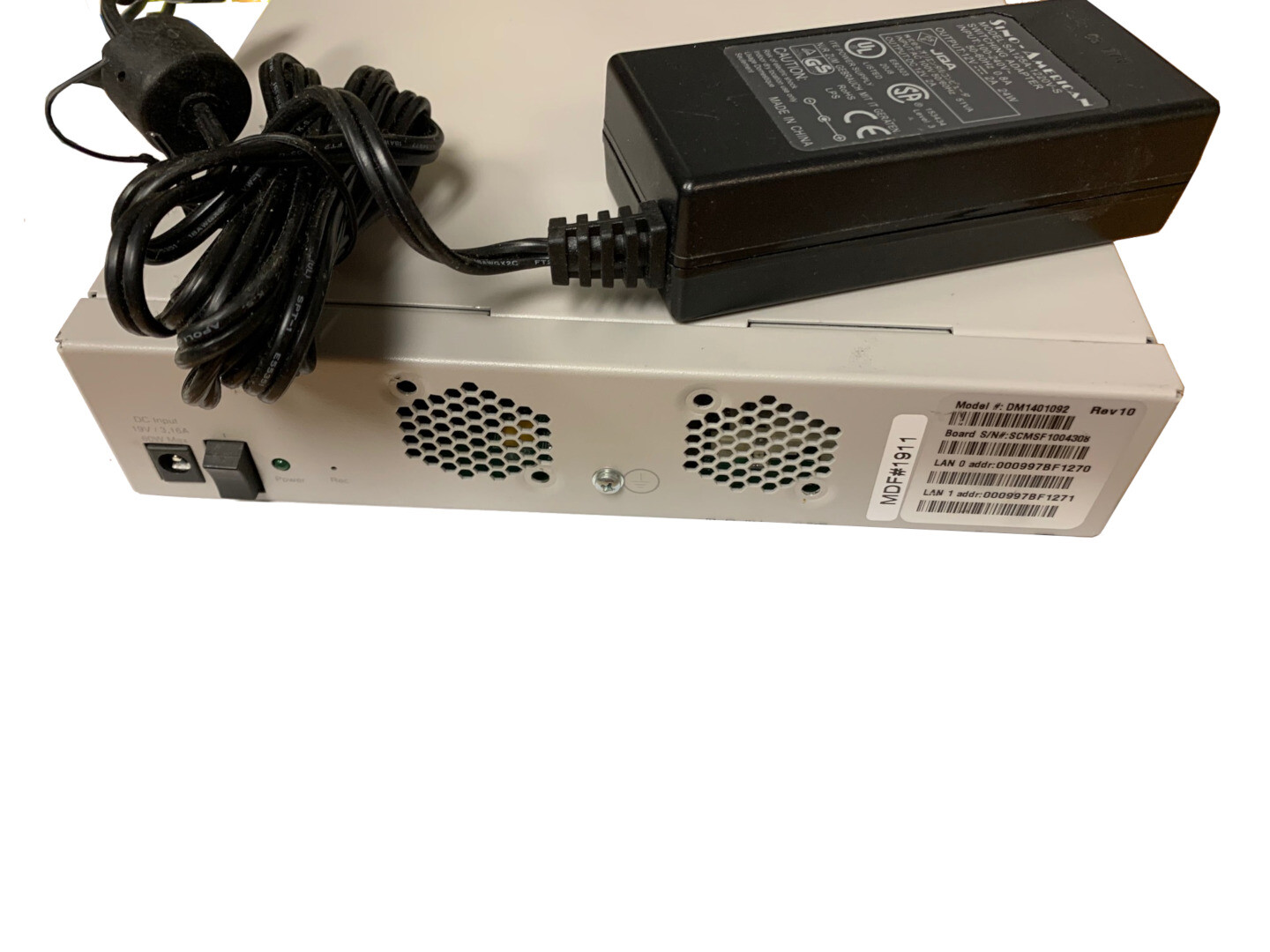 Nortel DM1401092 Contivity 1010 Firewall with Power Adapter