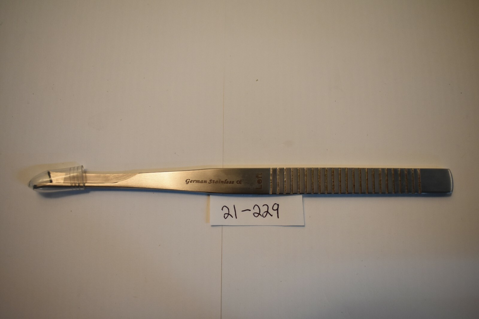 WM 21-229 SILVER OSTEOTOME 7" SINGLE GUARD LEFT