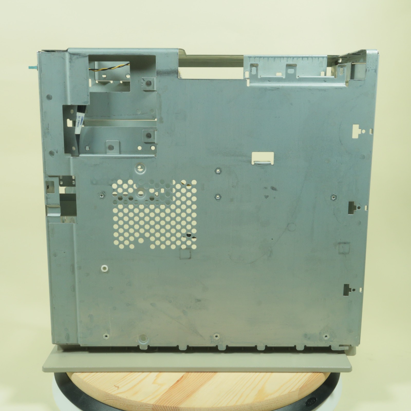 Vintage IBM Aptiva 2168-M62 Computer Tower Case Beige