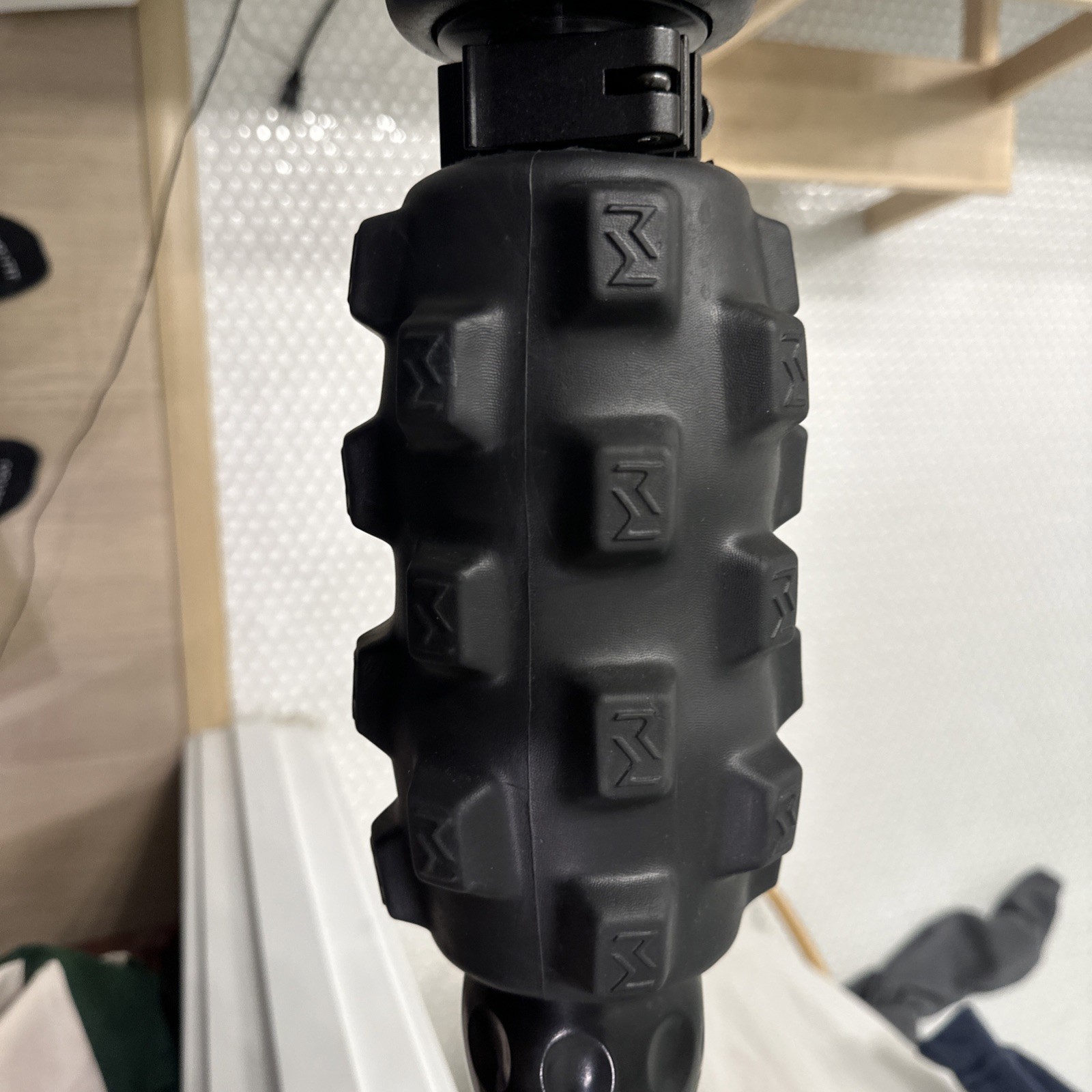 MOBILITY WALL Stand Up Door Mounted Smooth Foam Roller For Soft Tissue Massage