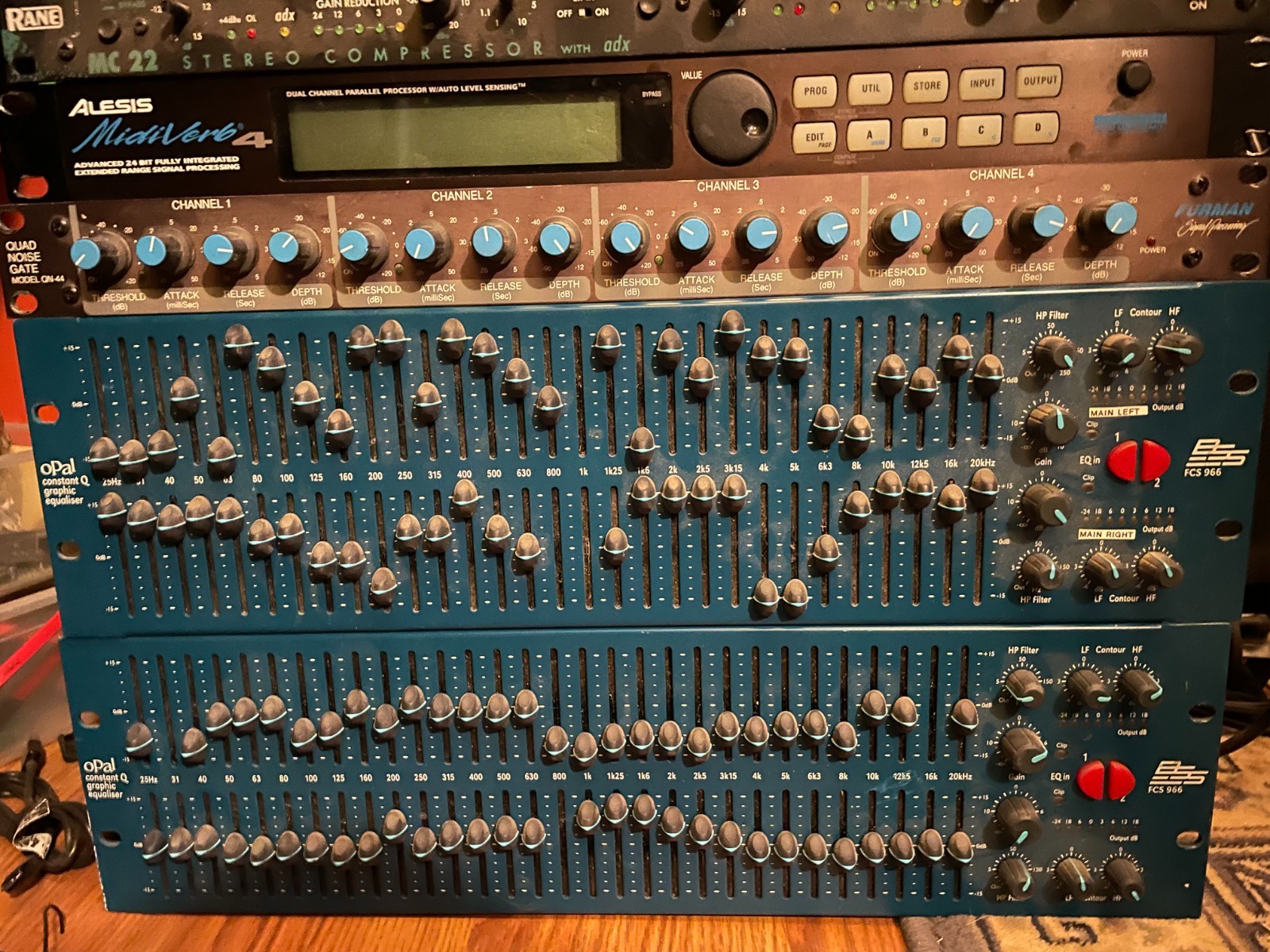 BSS FCS-966 Opal Dual-Channel 30-Band Graphic Equalizer  (Good Used Condition)