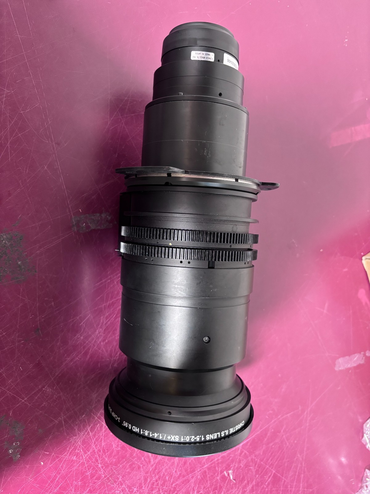 Christie ILS LENS 1.5-2.0:1 SX+ / 1.4-1.8:1 HD 0.95" 3-Chip DLP Lens(5)