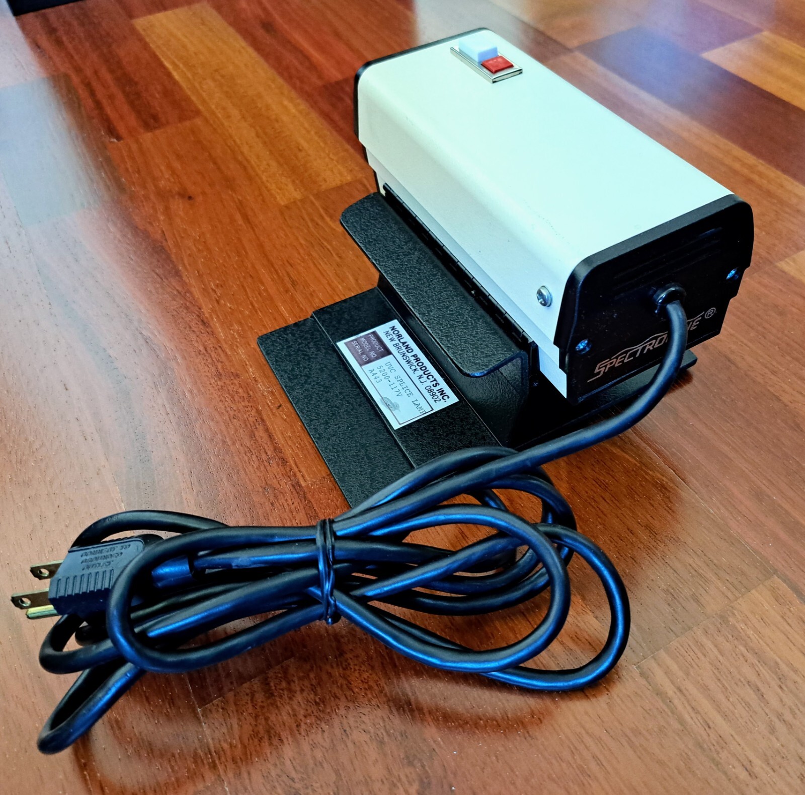 Norland Products Inc. Spectroline Fiber Optic UVC Splice Lamp, Model 5200-117V