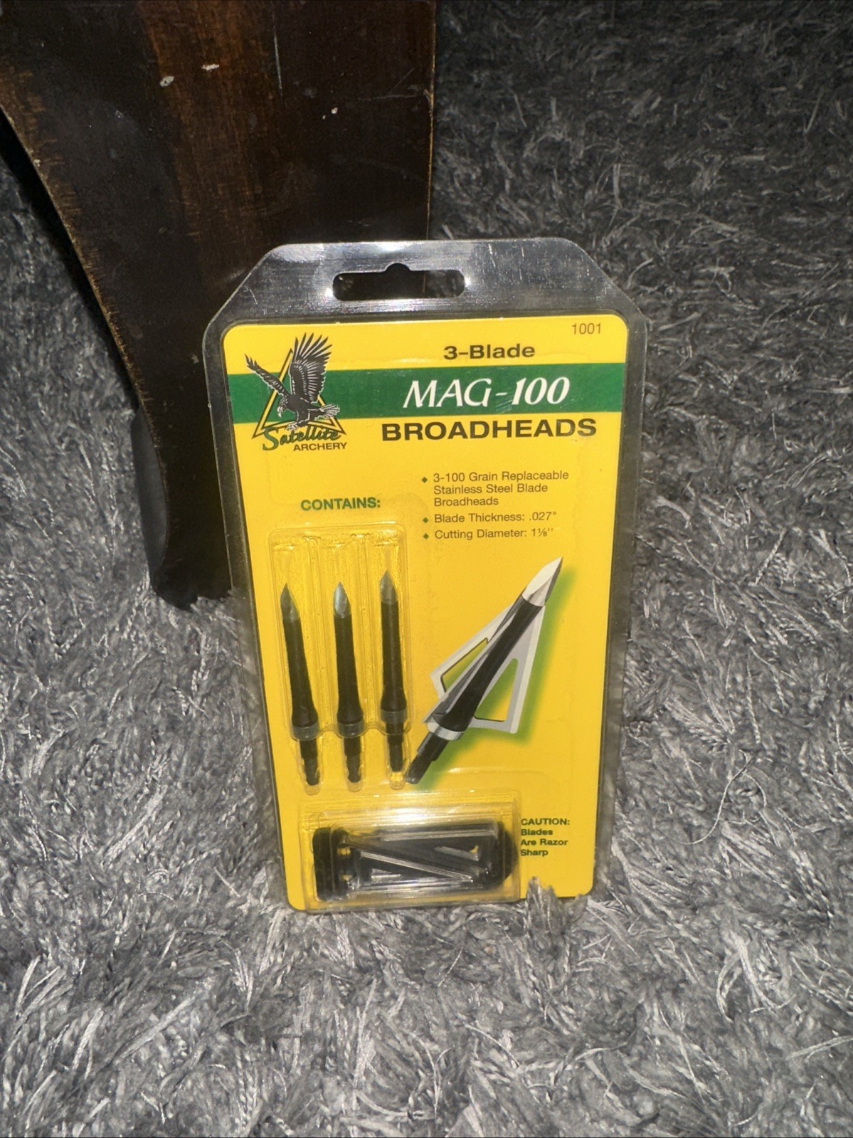 Satellite MAG-100 Stainless Steel 3-Blade 100 Grain Broadheads, .027”, 1-1/8 New