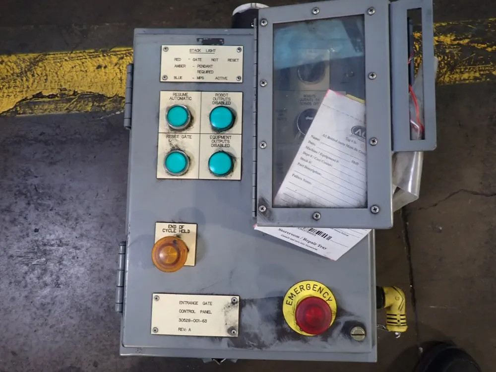 SQUARE D 30528-001-63 CONTROL PANEL 08251472343